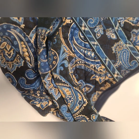 Vera Bradley purse- medium- Good used condition - Picture 7 of 8